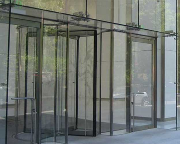 pilkington_mirropane_1
